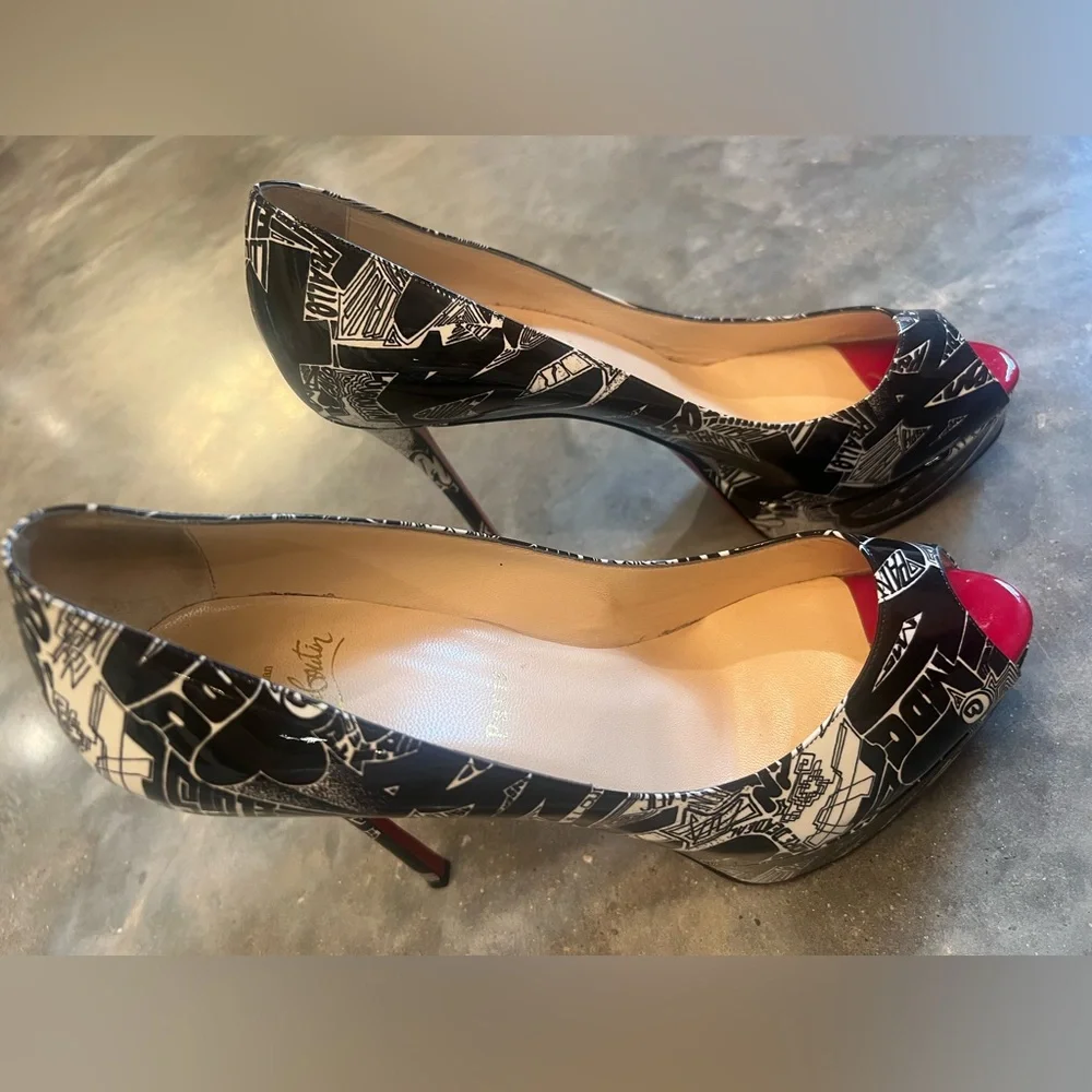 Authentic Christian Louboutin graffiti peep toe platform heels - Picture 2 of 9